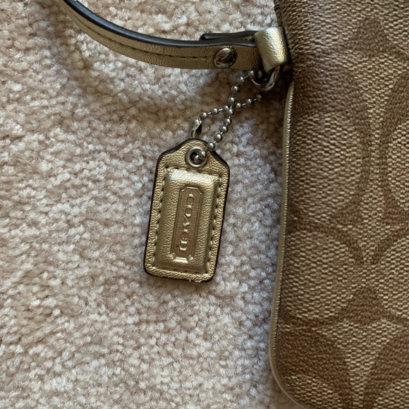 Coach | Metallic gold & brown leather wristlet - Picture 3 of 8
